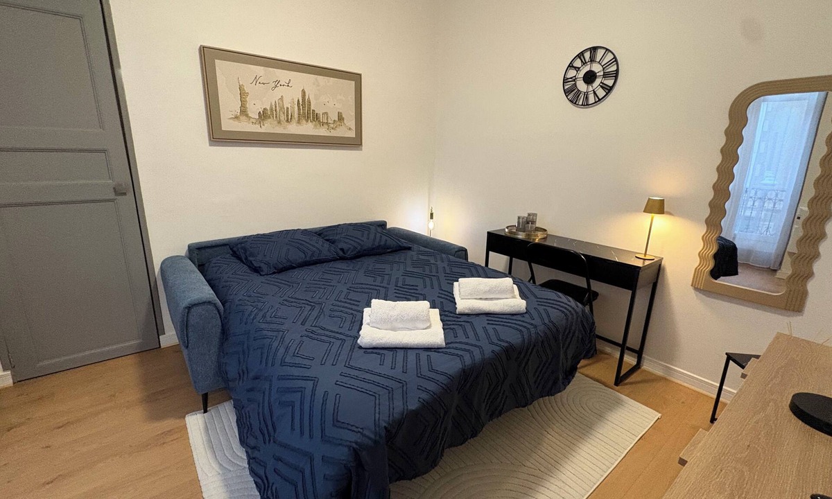 Centre Ville Apartment | Le Taylor - Apartment in the city center