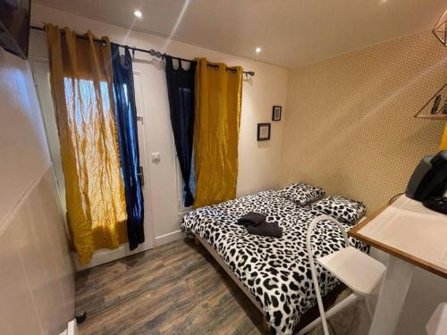 Centre Ville Apartment | Le Tendance - Centre Historique, calme, WIFI, Netflix