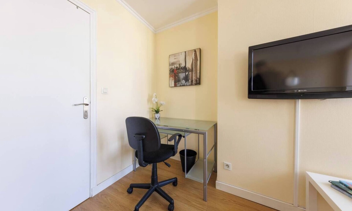 Chamalieres Apartment | Le Thermal Tonic - Balcon - Central - Wifi