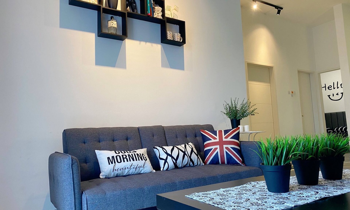 Bandar Puchong Jaya Apartment | Le Thompson Puchong - beautiful pool