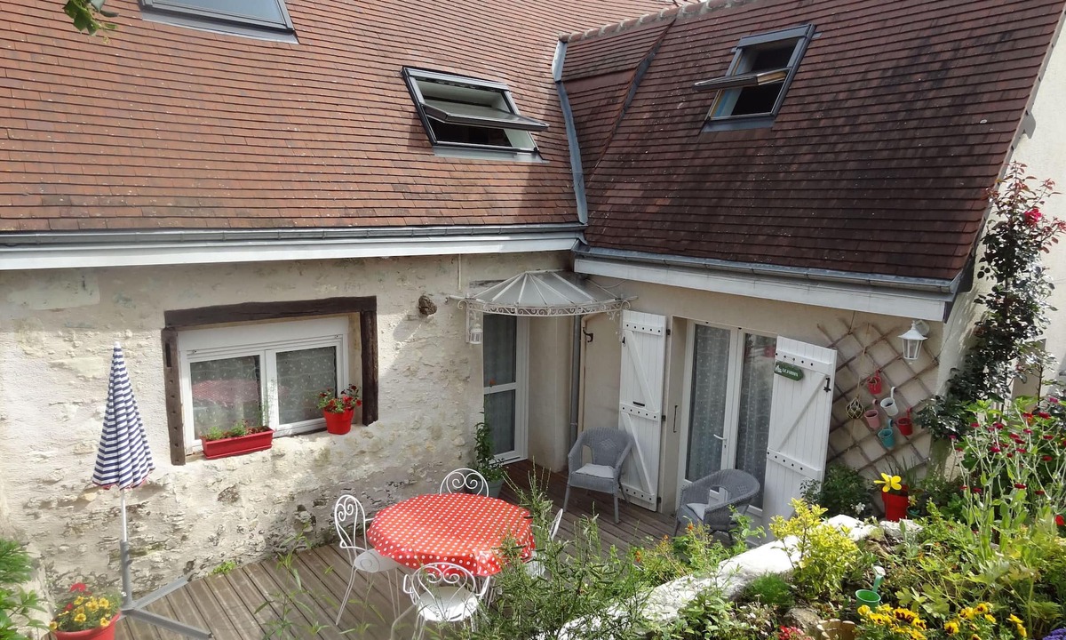 Saint-Julien-de-Chedon House | Le Tilleul de Saint Julien