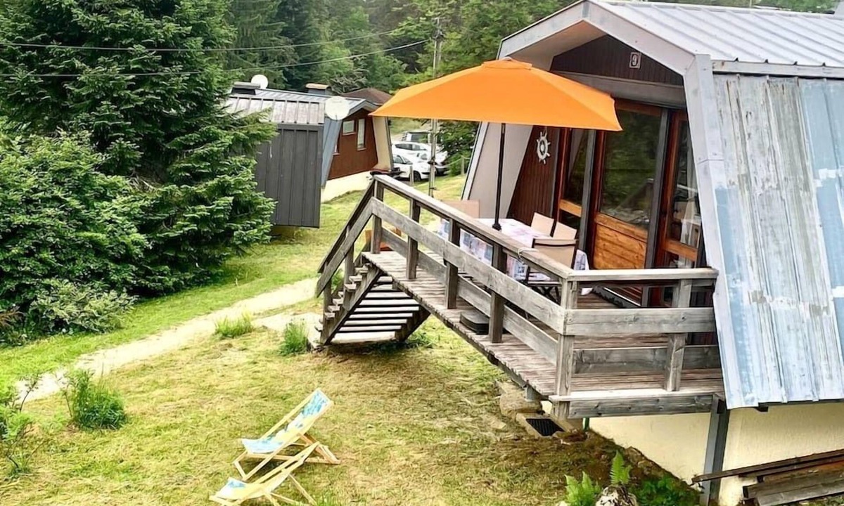 Premanon Ski Chalet | Le Tiny Chalet, Authentique sur les Pistes