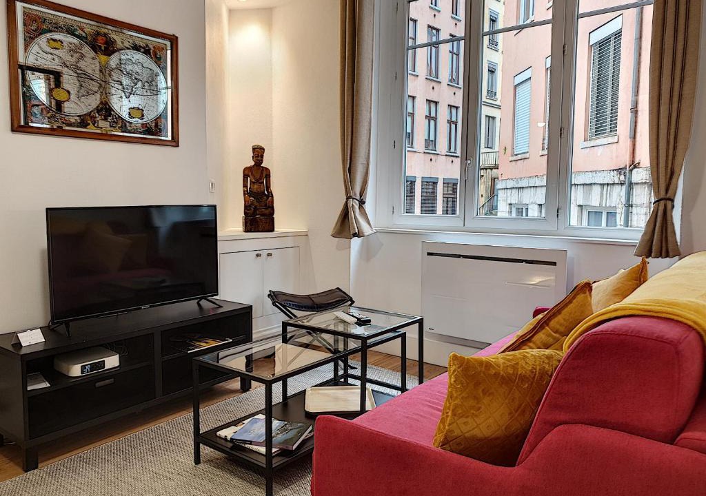 Boucle - Gros Caillou Apartment | Le Tisserand by Cocoonr