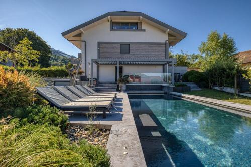 Menthon-Saint-Bernard Villa | Le Tresor du Chateau