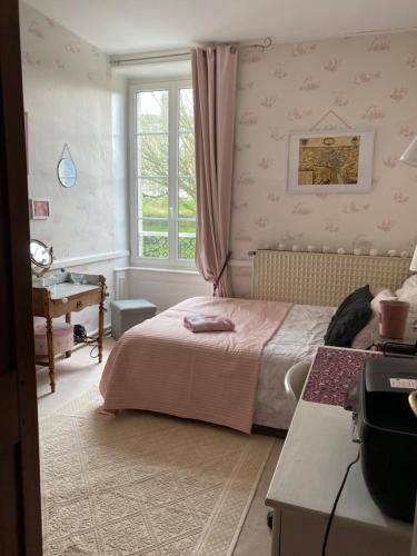 Le Bourgneuf-la-Foret Bed & Breakfast | Le Trianon