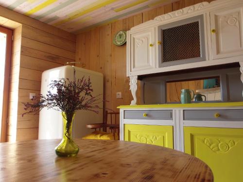 Auzon Communaute Bed & Breakfast | Le Vallon d'Armandine, éco-hébergement Auvergne