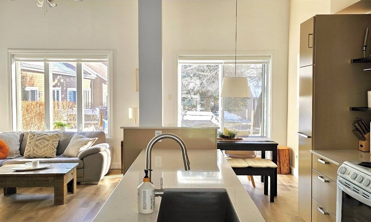 Beaupre House | Le Valmont | Townhouse 🌾