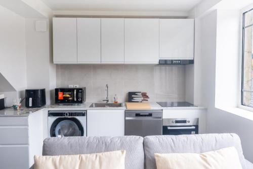 Auvers-sur-Oise Apartment | Le Van G-Home