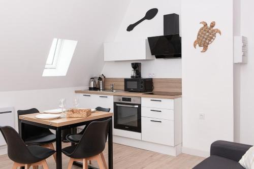 Tourcoing Apartment | Le velours royal