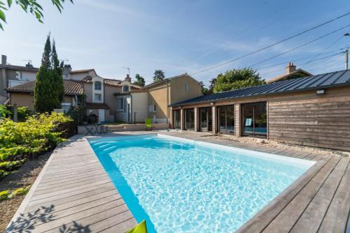 Vivonne House | Le Verger : gîte familial avec piscine