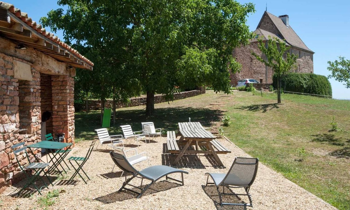 Leynes House | Le Vieux Château - Leynes