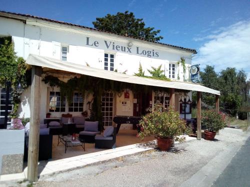 Clam Hotel | Le Vieux Logis de Clam