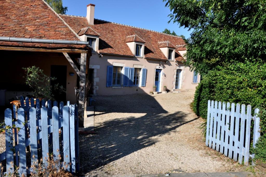 Saints-en-Puisaye House | Le Vieux Saule