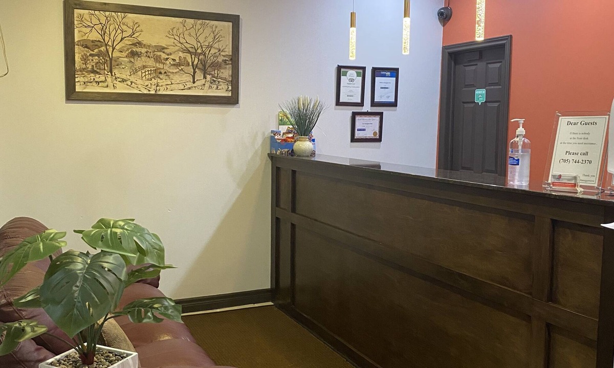 Mattawa Hotel | Le Voyageur Inn