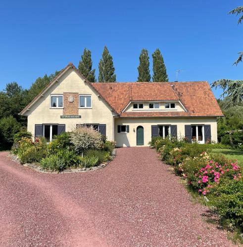 Estreboeuf House | Le Vrai Paradis