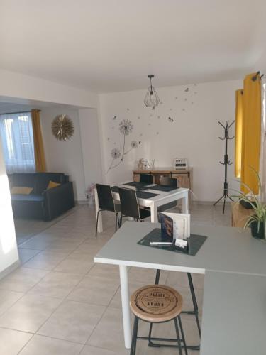 Watten House | Le Watt'else