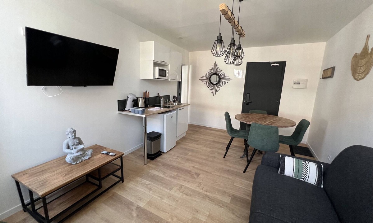 Lens Apartment | Le Zen Urbain : 2-4 p