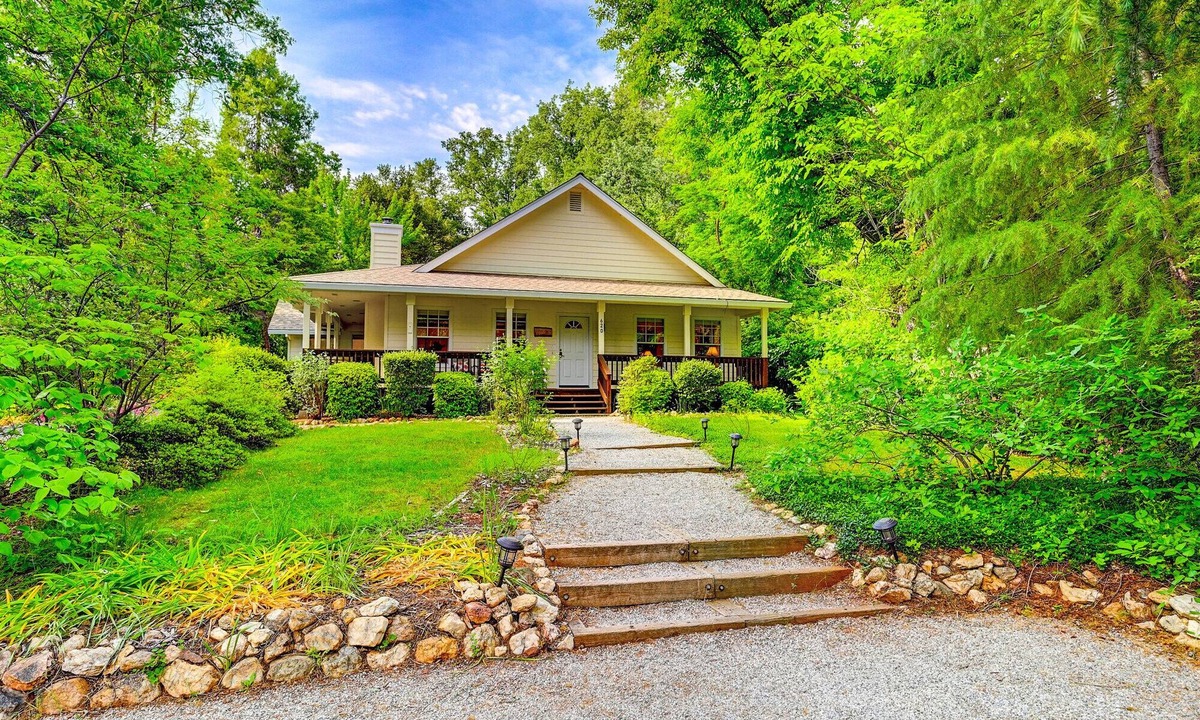 Murphys House | Leafy Lonesome - Murphys Vacation Rentals