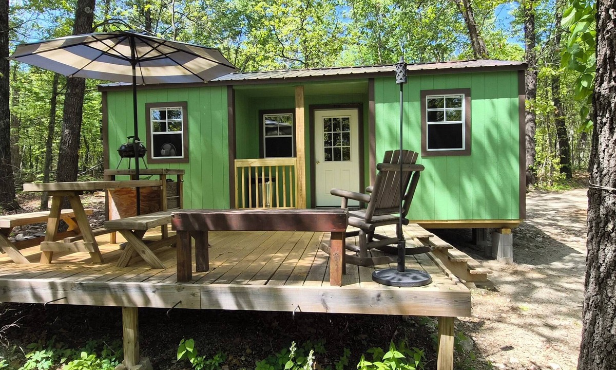 Jay Cabin | Leaning Tree Woods Cabin. Isolated area near Grand Lake.