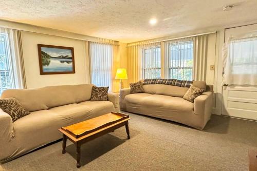 Seal Harbor House | Ledgewood 7