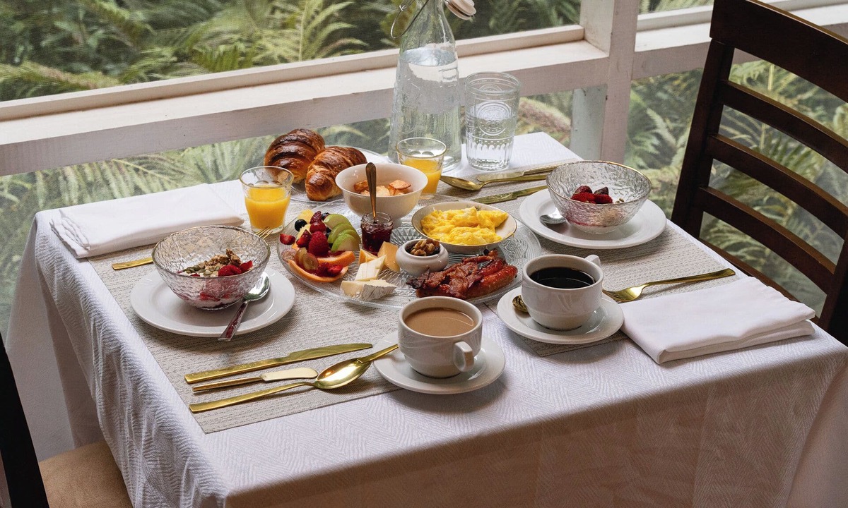 Stanstead Bed & Breakfast | Lee Farm Inn