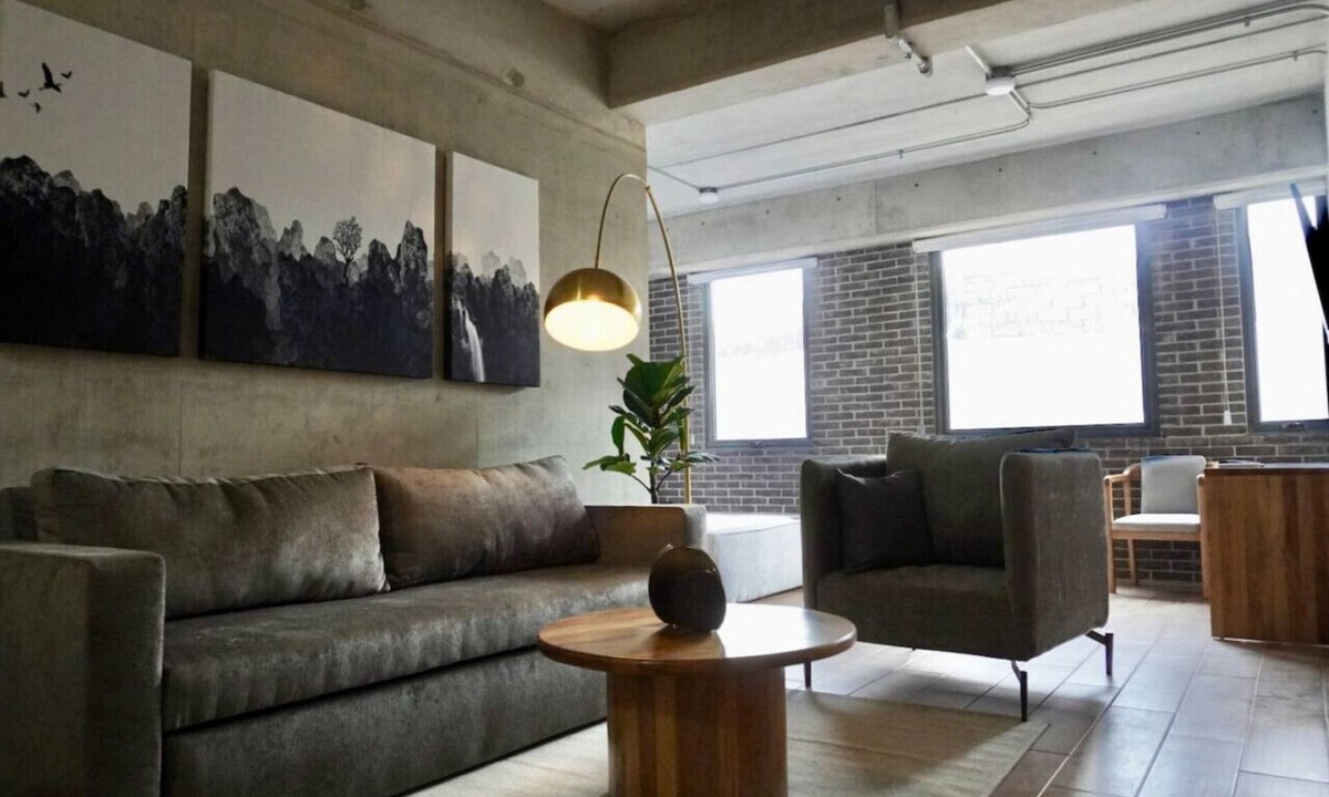Lafayette Apartment | LEF 208 American Zone
