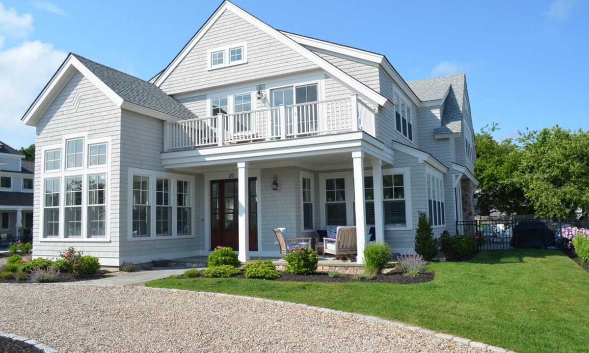 Popponesset House | Leg-A-Sea Luxury Popponesset Beachside Vacation House