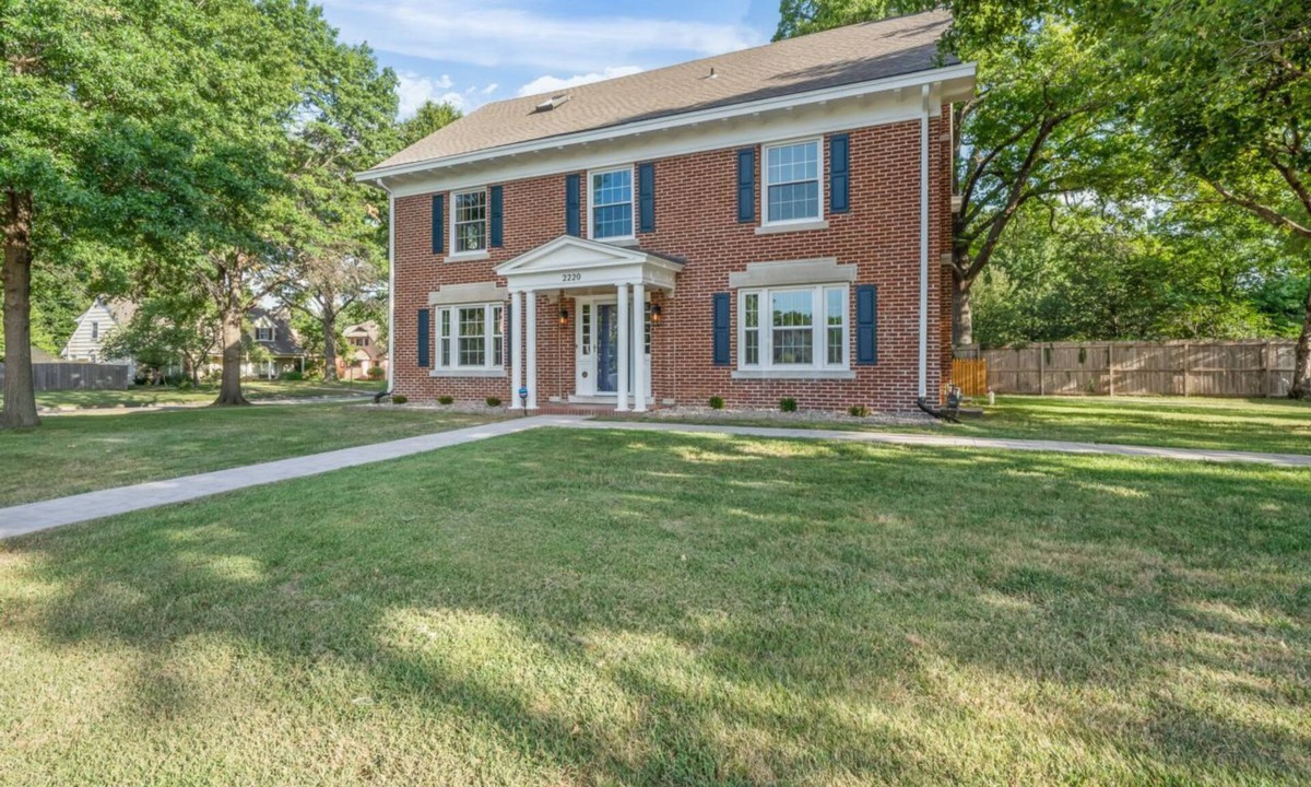 Topeka House | Legacy Haus Estates