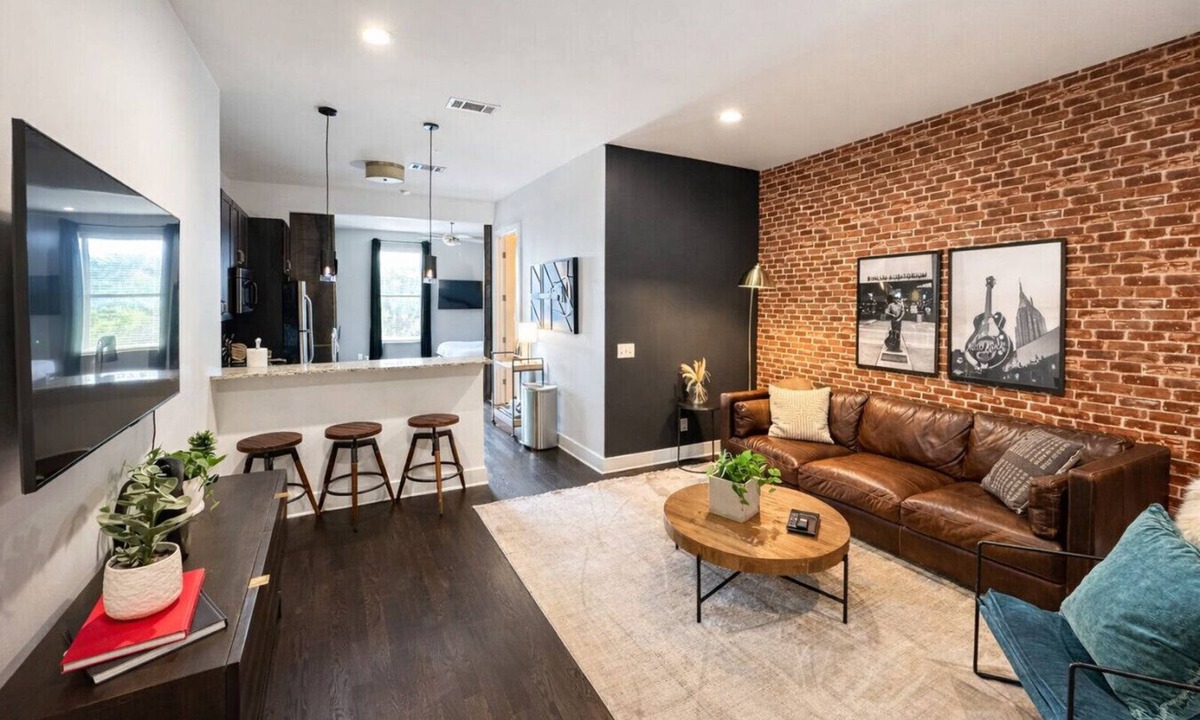 West End Condo | Legends Loft near Vandy, Walk to Centennial Park, 10 min to Broadway