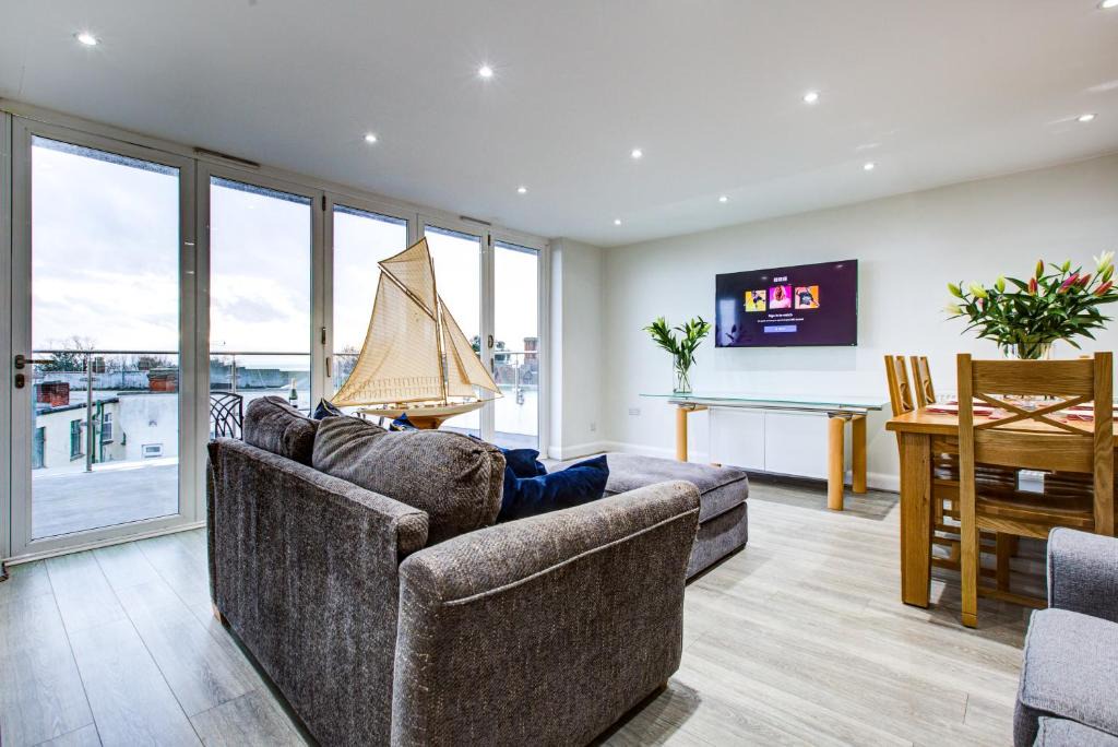 Leigh-on-Sea House | leigh Penthouse Apartment