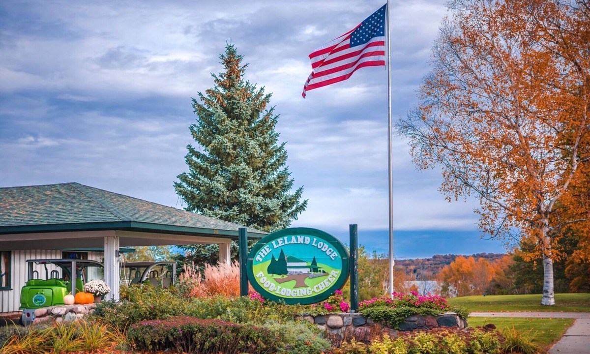 Leland Hotel | Leland Lodge
