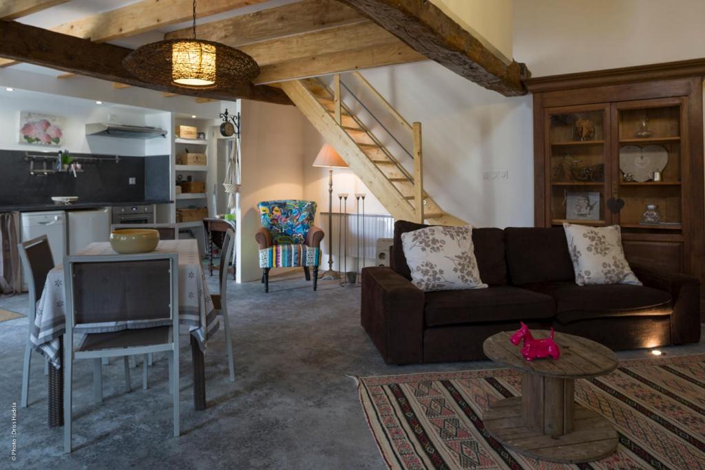 Saint-Ciers-sur-Gironde Villa | Les écuries du Cassard