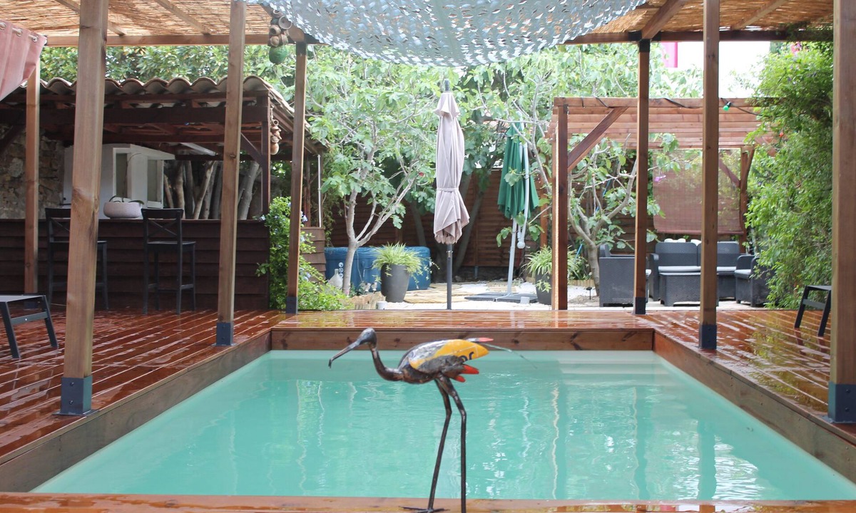 Luc-sur-Orbieu Bed & Breakfast | Les 2 Droles d'Oiseaux