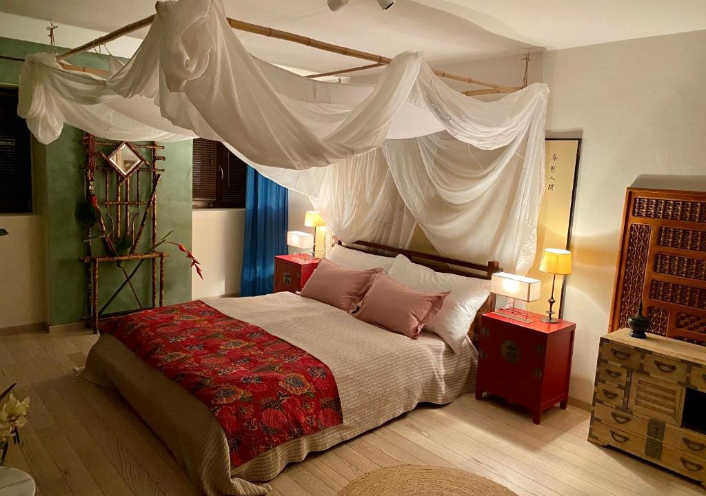 Areuse Bed & Breakfast | Les 3 Coeurs - Chambres chez charmants habitants