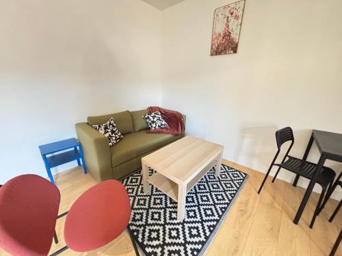Herserange Apartment | Les 3 Frontières Luxembourg Grand Parking Wifi