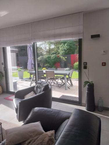 Lagord Villa | LES 3 LYS MAISON avec piscine et garage