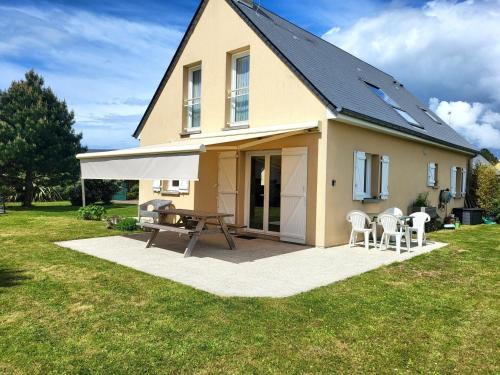 Saint-Germain-sur-Ay House | Les 3 mésanges