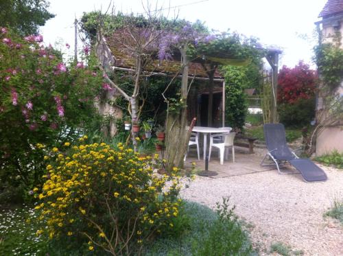 Chaumot Bed & Breakfast | Les 3 roses