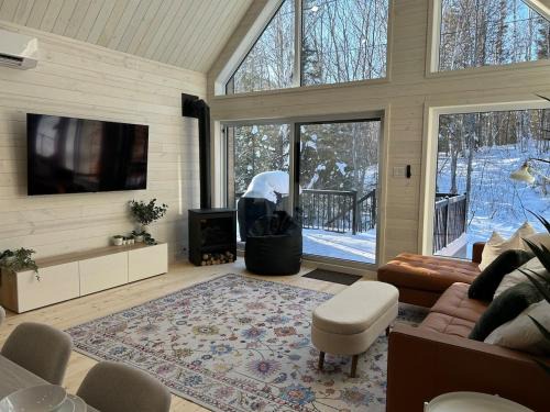 L'Anse-Saint-Jean Ski Chalet | Les 3 Versants- Au pied du Mont Édouard Unité C
