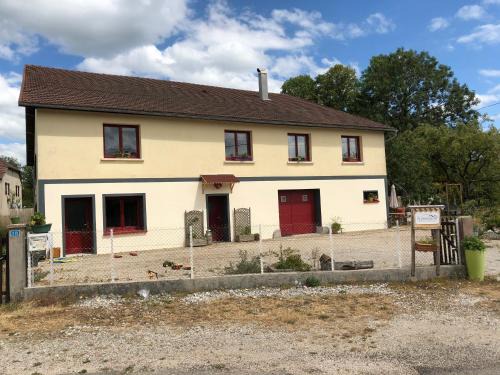 Saffloz House | Les 3Crokignols, maison d’hôte familiale.