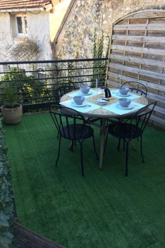 Vernon Apartment | Les Agapanthes