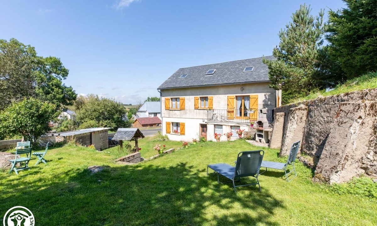 Saint-Alyre-es-Montagne House | Les Airelles du Cézallier
