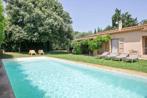 Sant Miquel de Fluvia House | Les Alzines