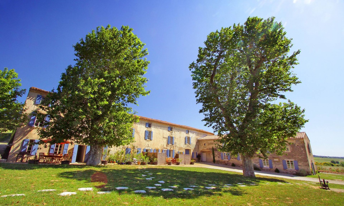 Aragon House | Les Arcades