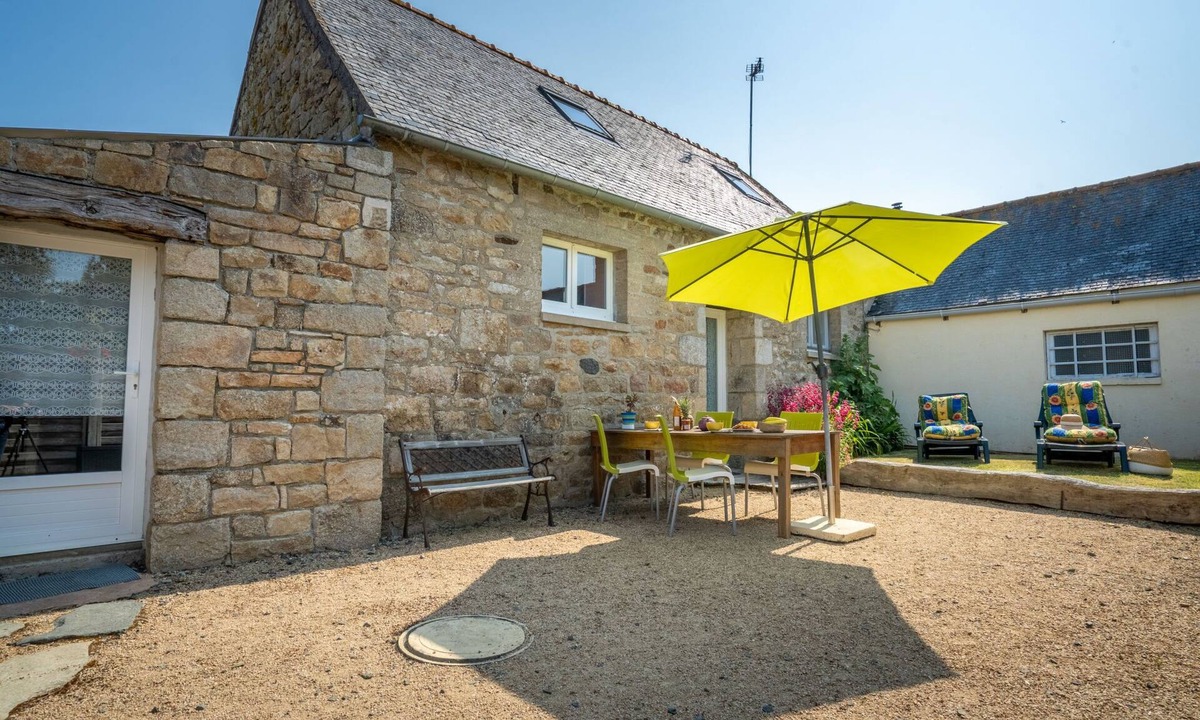 Ploumilliau House | Les Azalées by Interhome