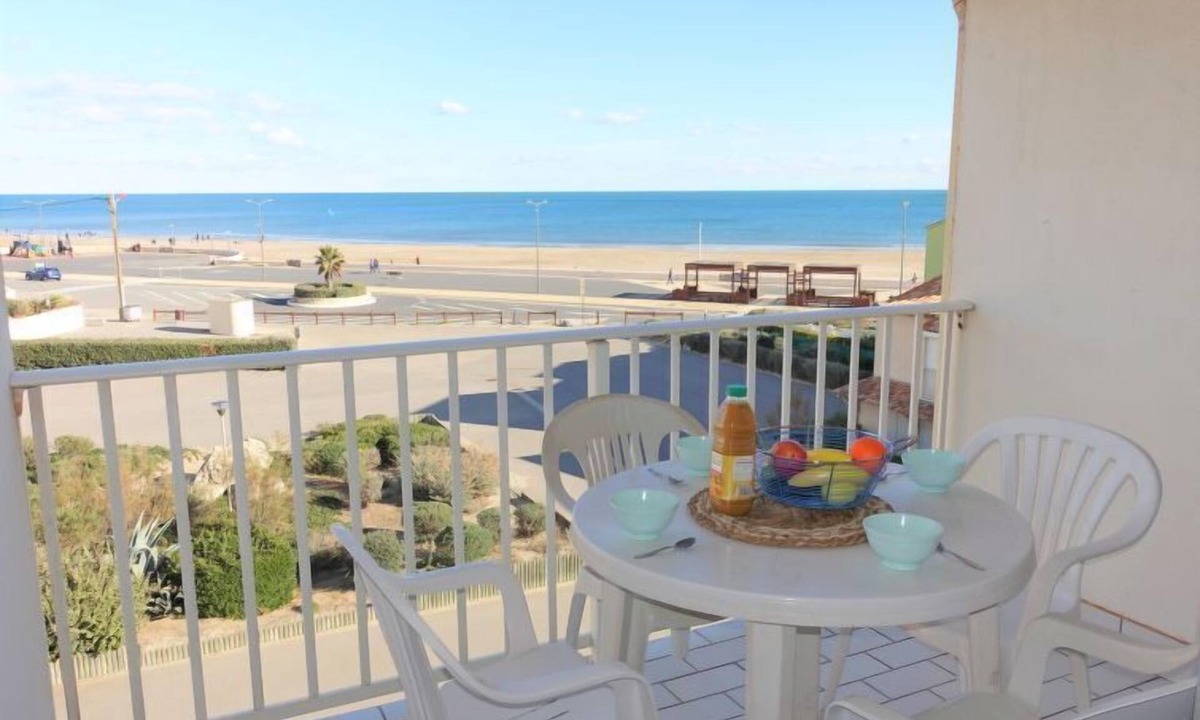 Narbonne-Plage Apartment | Les Balcons de la Méditerranée by Interhome