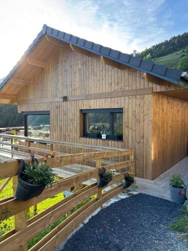 Great Alpine Road Bed & Breakfast | Les Balcons de Magny