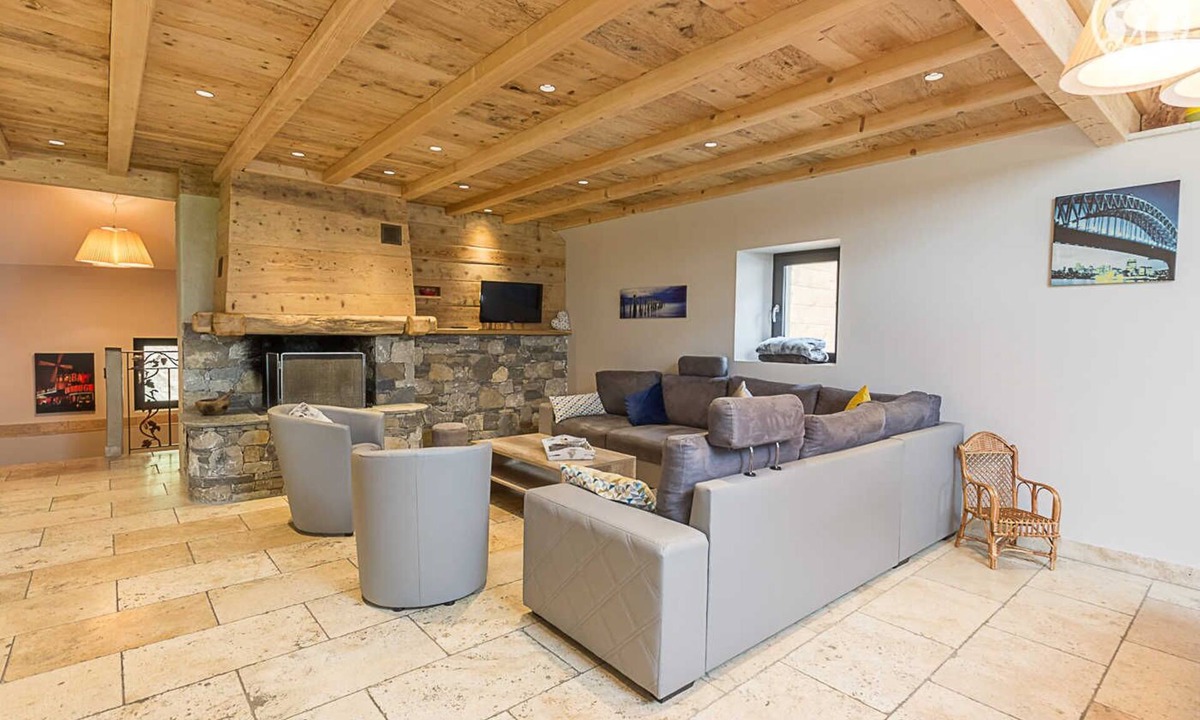 Albertville House | LES Balcons DES Garzons