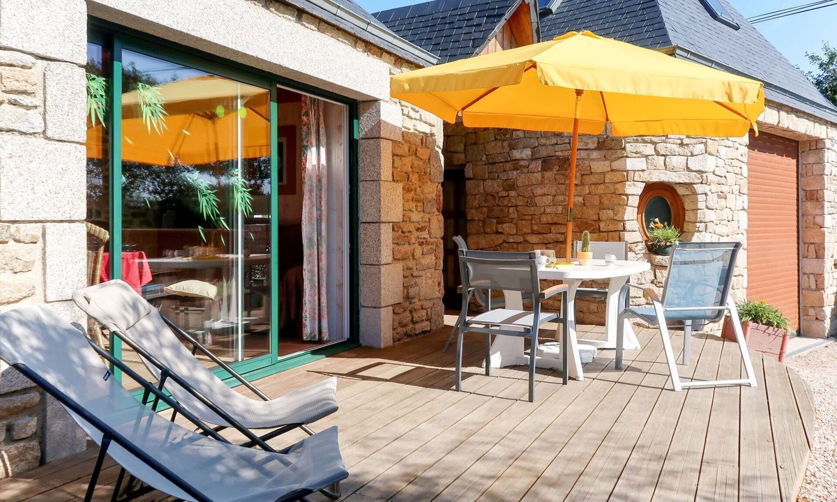 Guisseny House | Les Bambous by Interhome