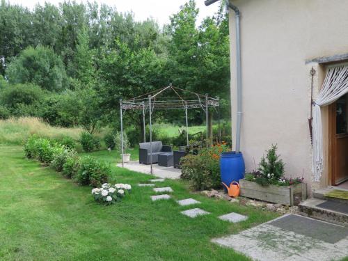 Clefs-Val d'Anjou Bed & Breakfast | Les Bardinieres